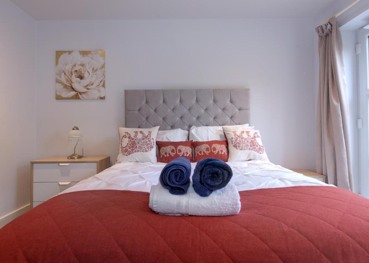 Gorgeous Spacious 2 Bed 2 Bath Apartment เลสเตอร์ ภายนอก รูปภาพ